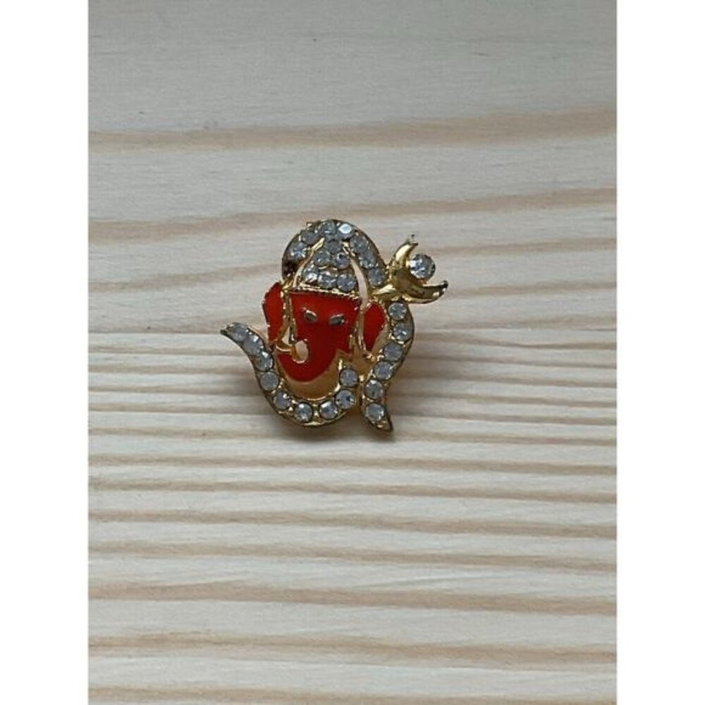 Face of Ganesha Decorated with Clear Rhinestones Pendant